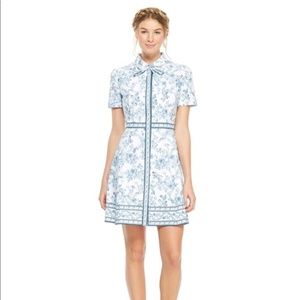 ISO Gal Meets Glam Darla Dress size 8!